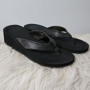 Speedo wedge sandal flip flops womens size 10 black